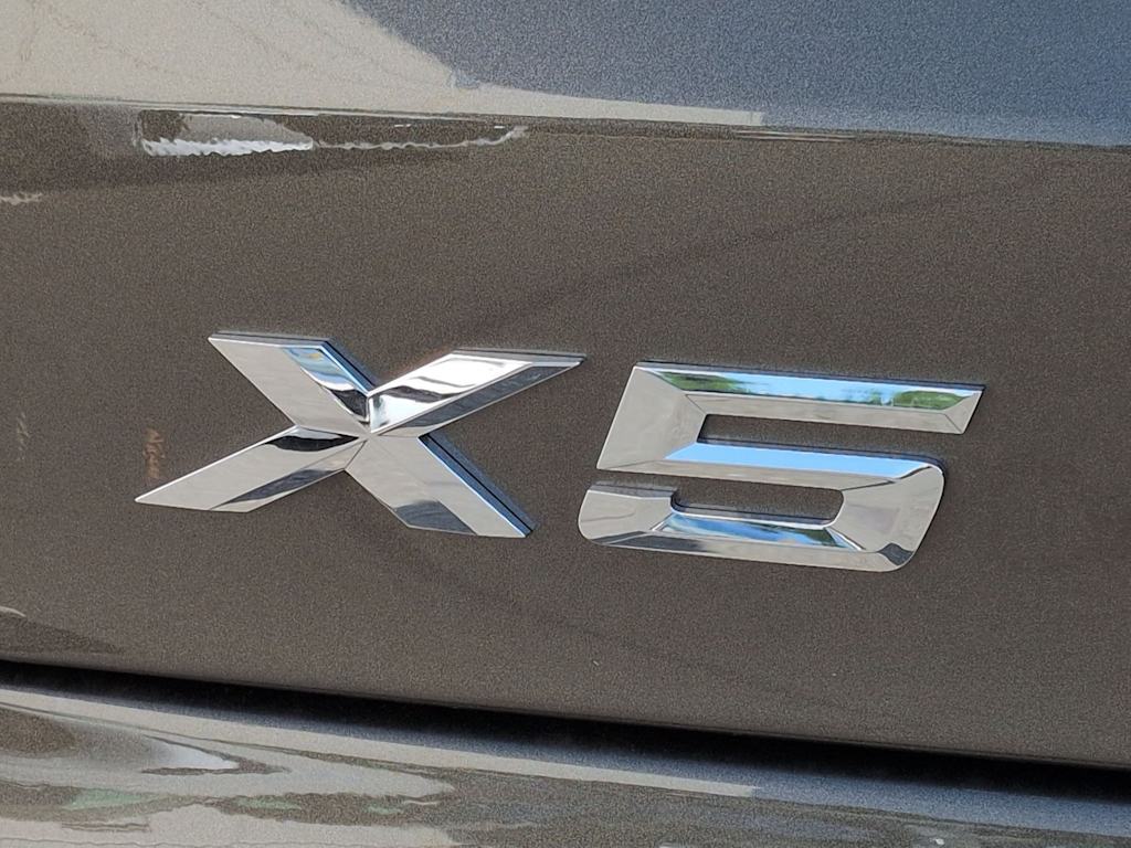 Thumbnail: 2026 BMW X5 - 25