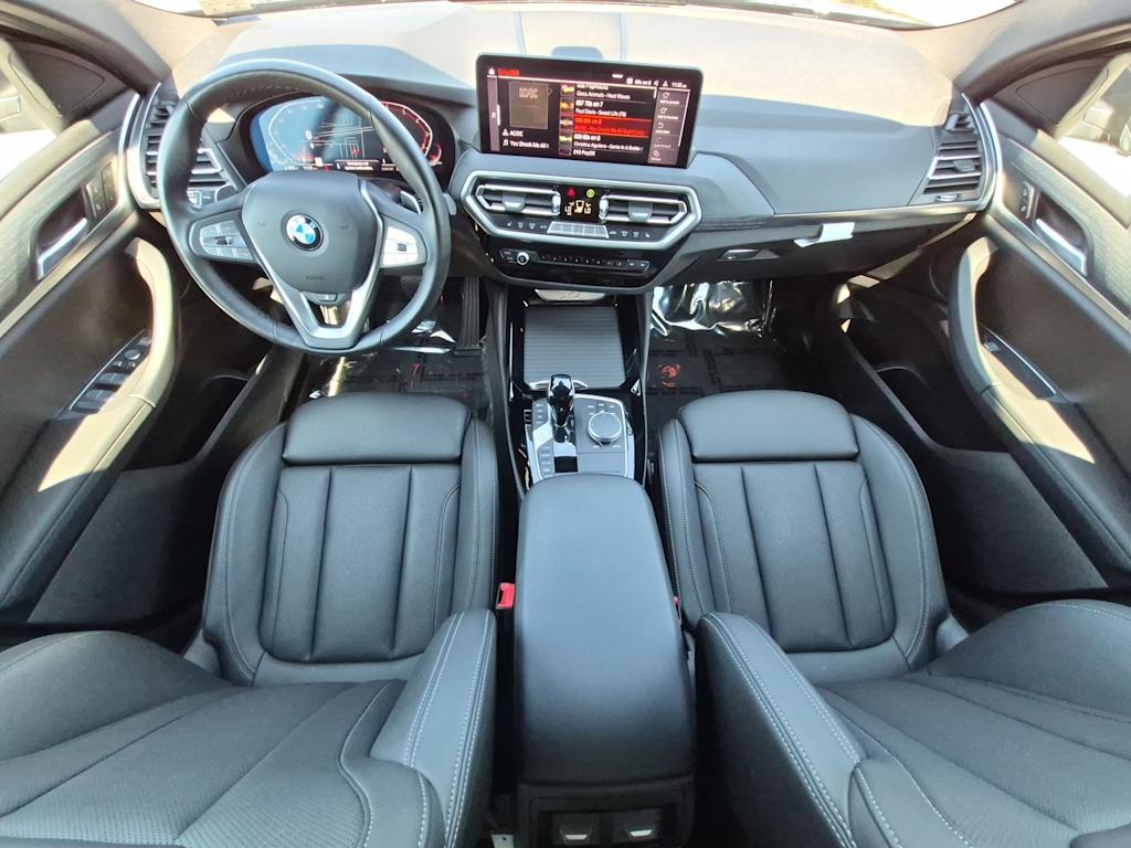 Thumbnail: 2023 BMW X4 - 10