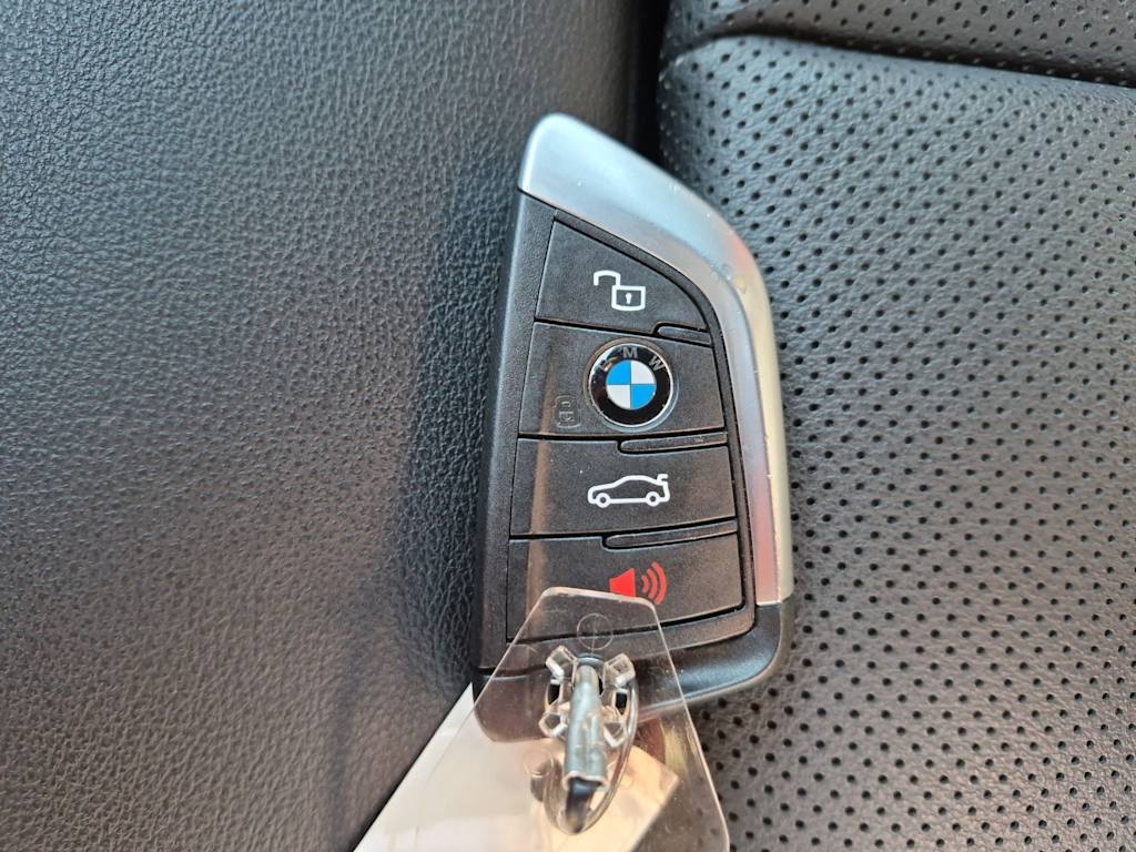 Thumbnail: 2023 BMW X4 - 19