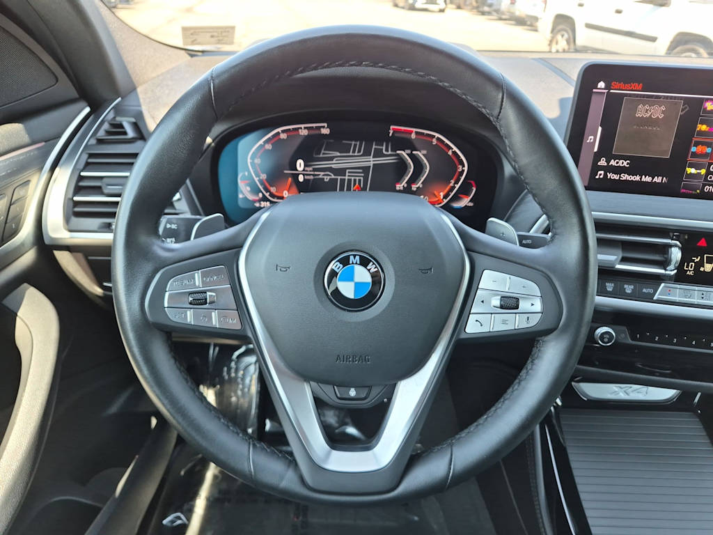 Thumbnail: 2023 BMW X4 - 14