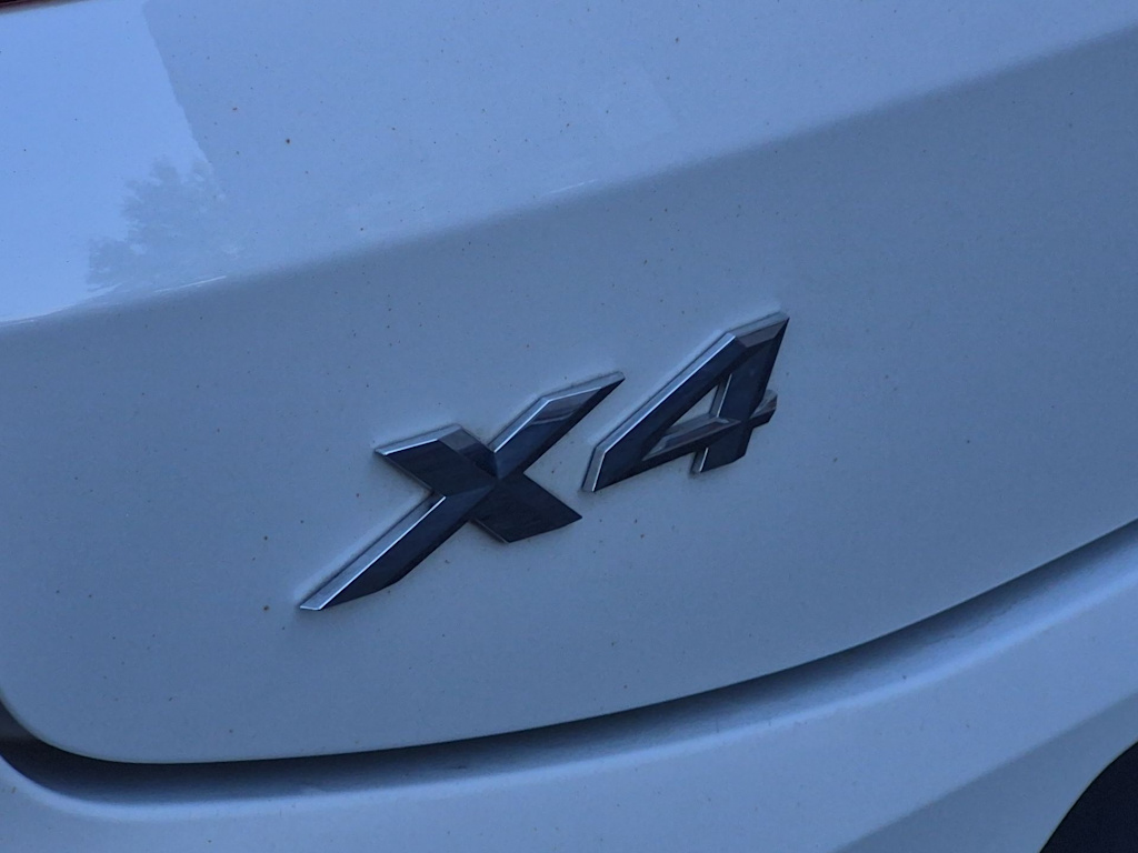 Thumbnail: 2023 BMW X4 - 27