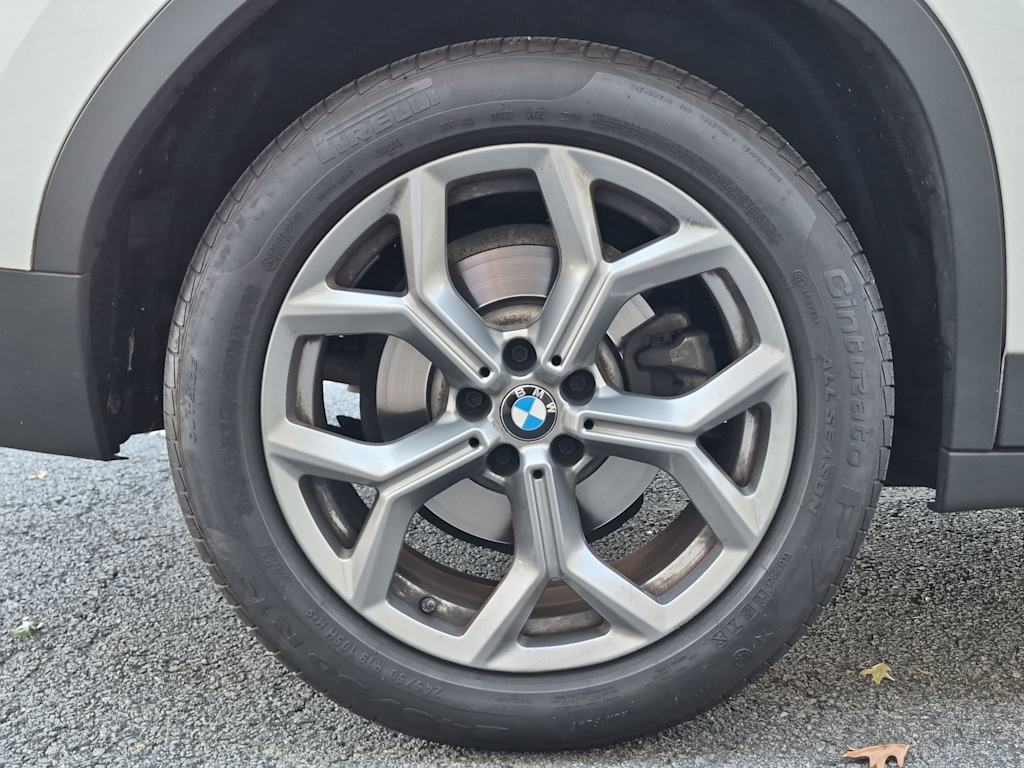 Thumbnail: 2023 BMW X4 - 8