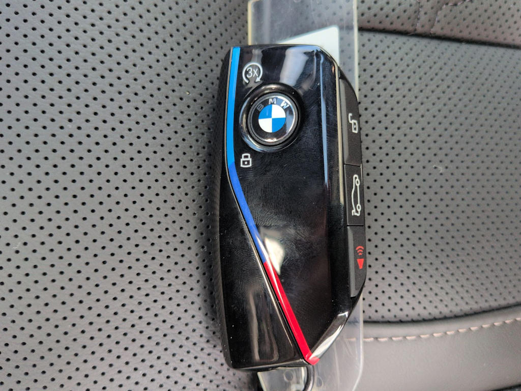 Thumbnail: 2027 BMW X7 - 18