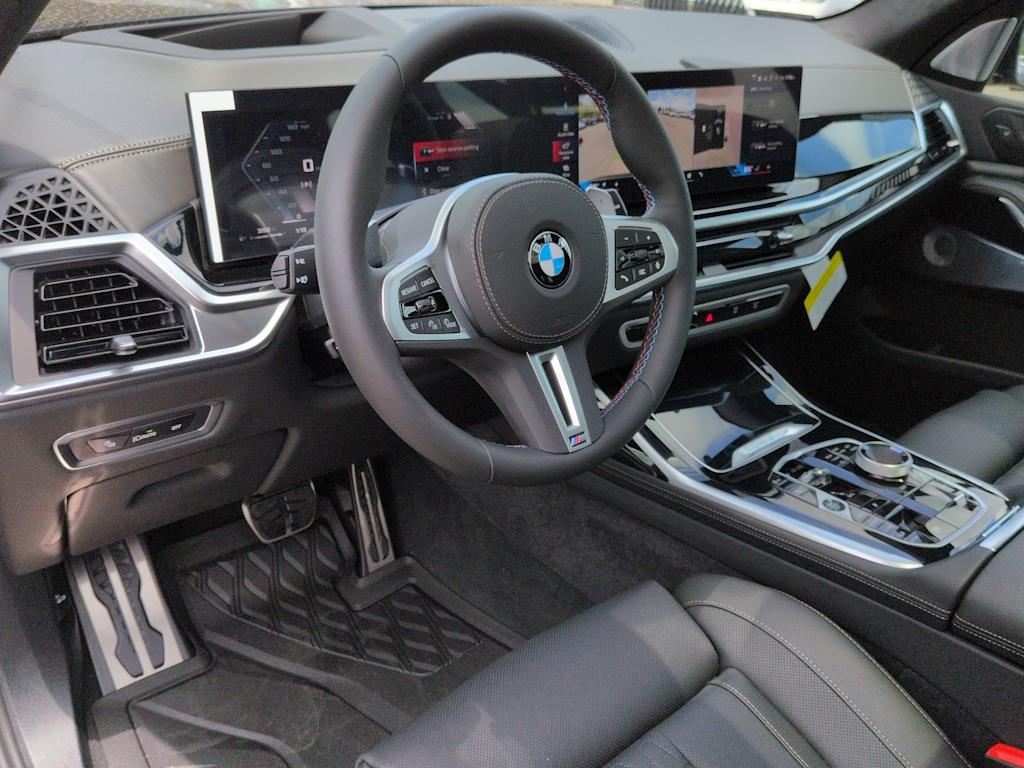 Thumbnail: 2027 BMW X7 - 2
