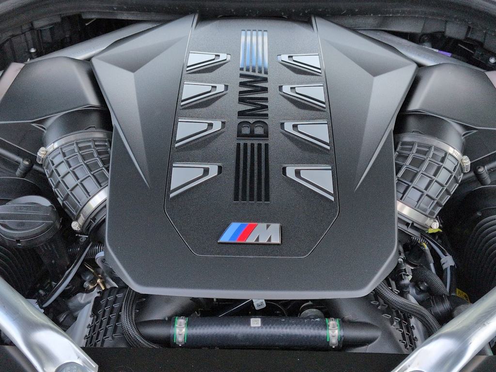 Thumbnail: 2027 BMW X7 - 9