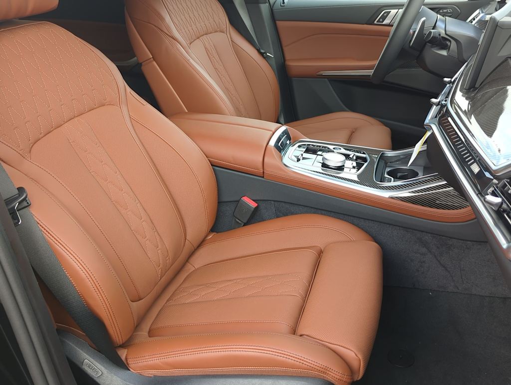 Thumbnail: 2026 BMW X7 - 28