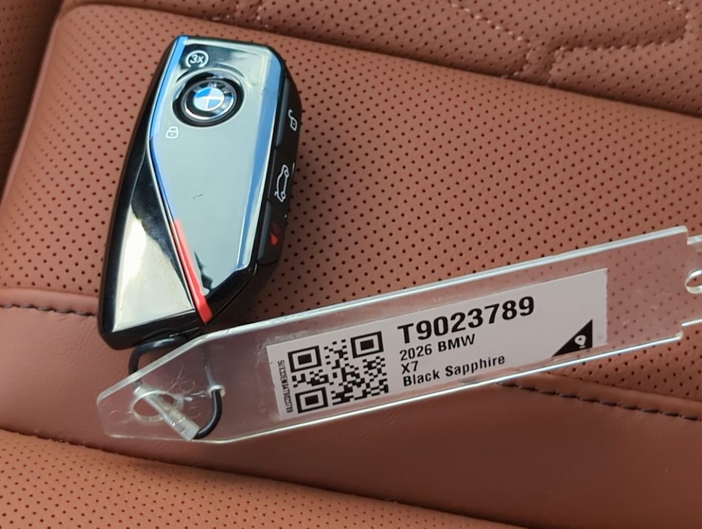 Thumbnail: 2026 BMW X7 - 37