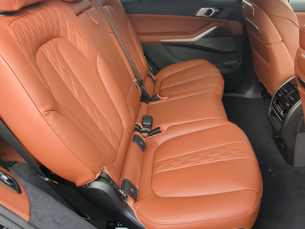 Thumbnail: 2026 BMW X7 - 27