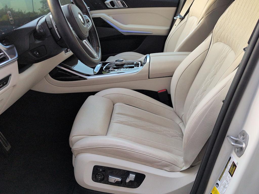 Thumbnail: 2024 BMW X7 - 11
