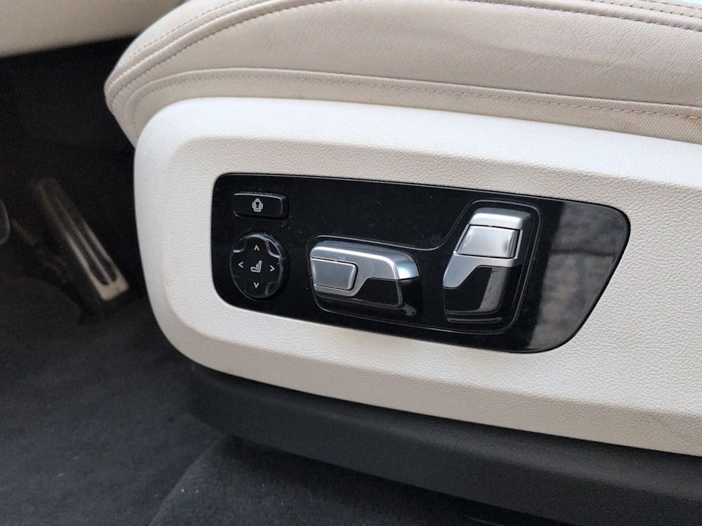 Thumbnail: 2024 BMW X7 - 27