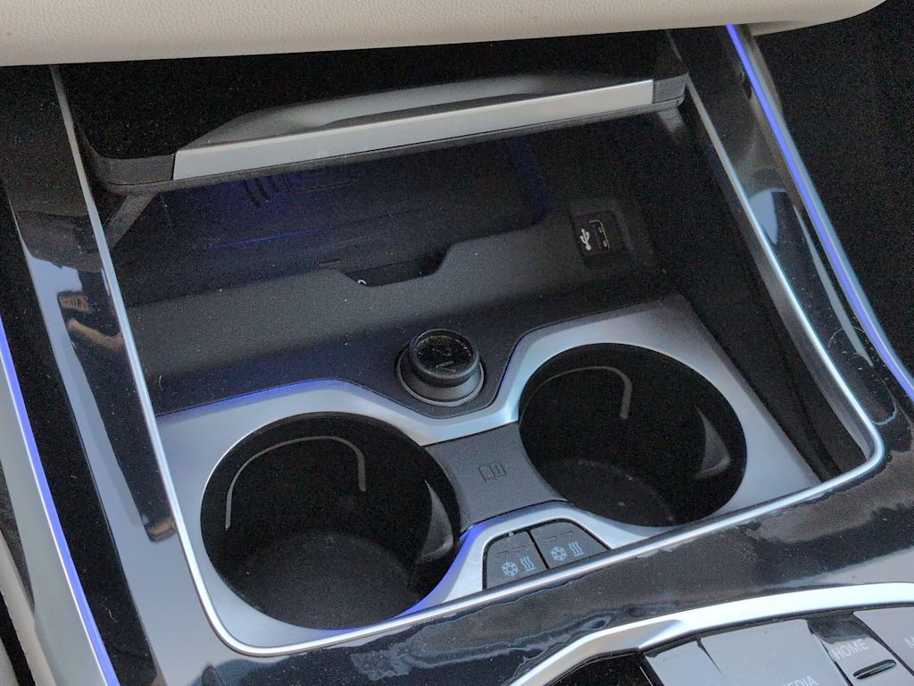 Thumbnail: 2024 BMW X7 - 16