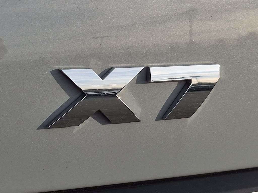 Thumbnail: 2025 BMW X7 - 26