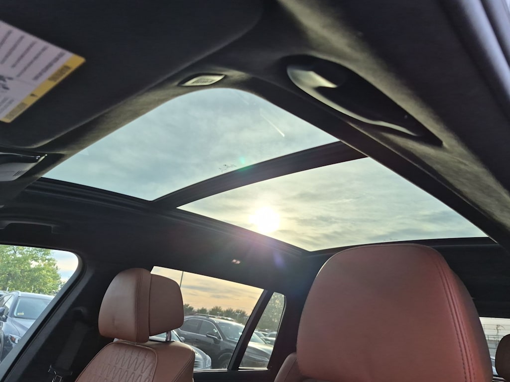 Thumbnail: 2025 BMW X7 - 28