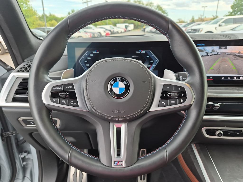 Thumbnail: 2025 BMW X7 - 14