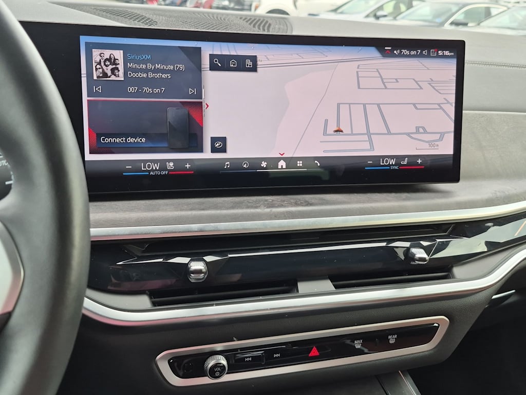 Thumbnail: 2025 BMW X7 - 15