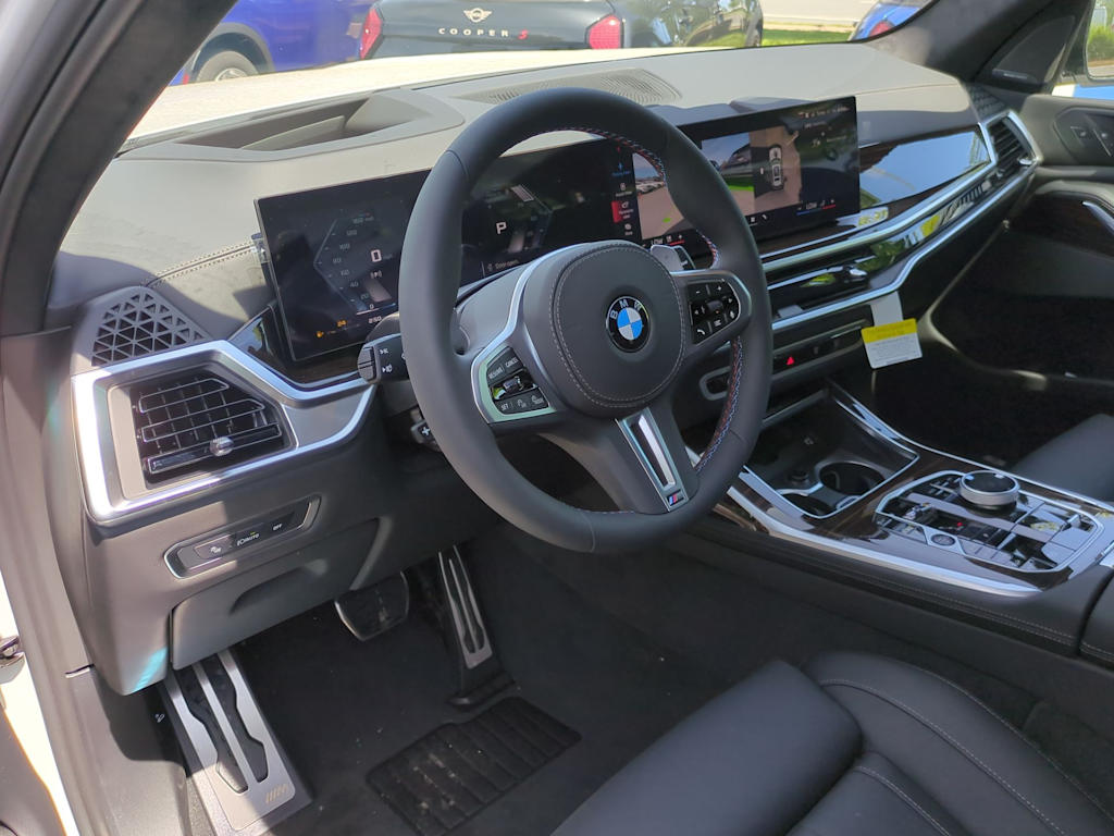 Thumbnail: 2026 BMW X7 - 2