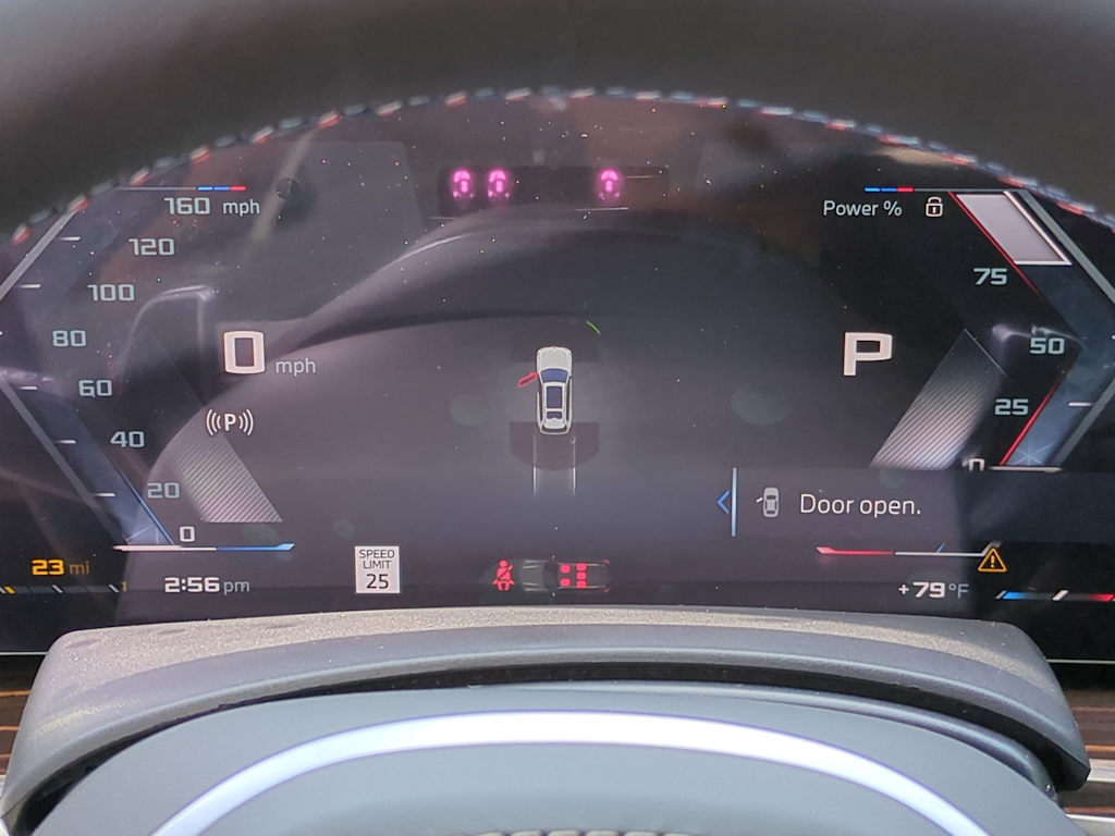 Thumbnail: 2026 BMW X7 - 15