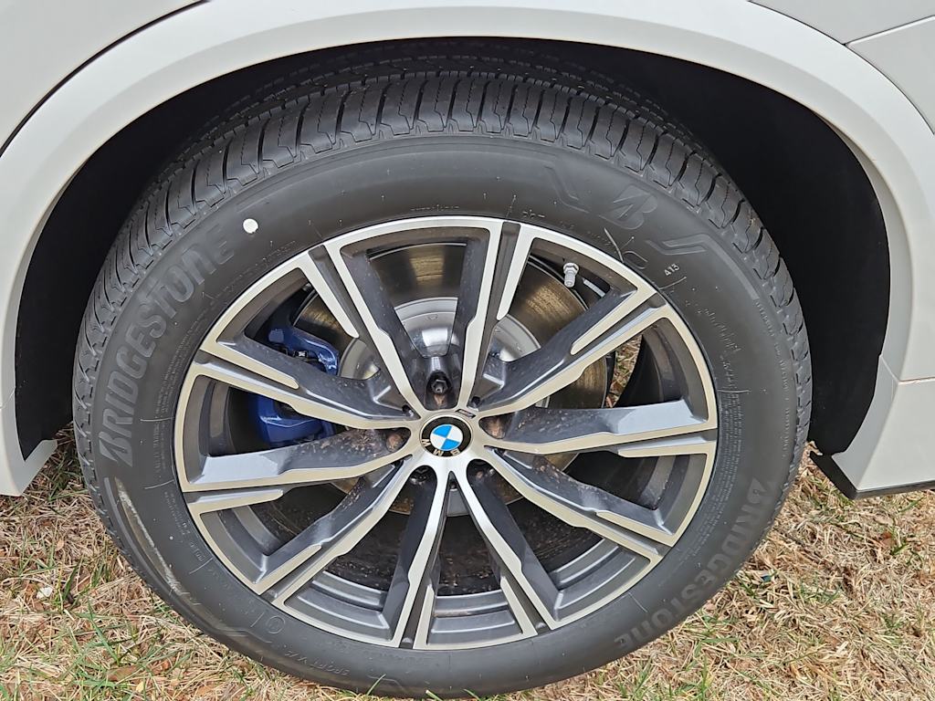 Thumbnail: 2026 BMW X5 - 8