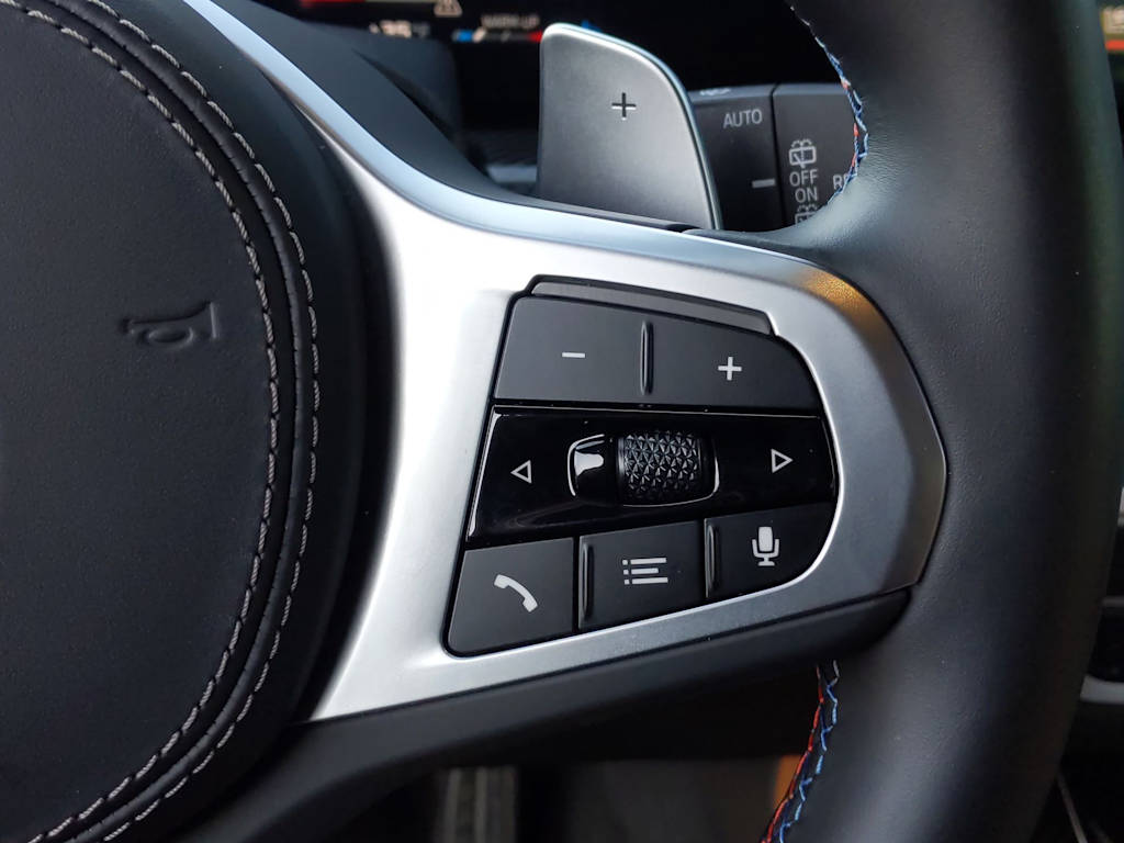 2024 BMW X5 M60i 24