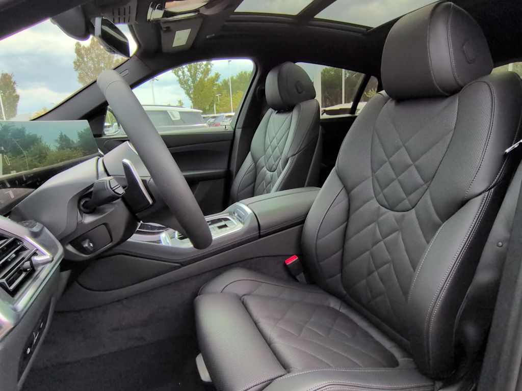 Thumbnail: 2026 BMW X6 - 11