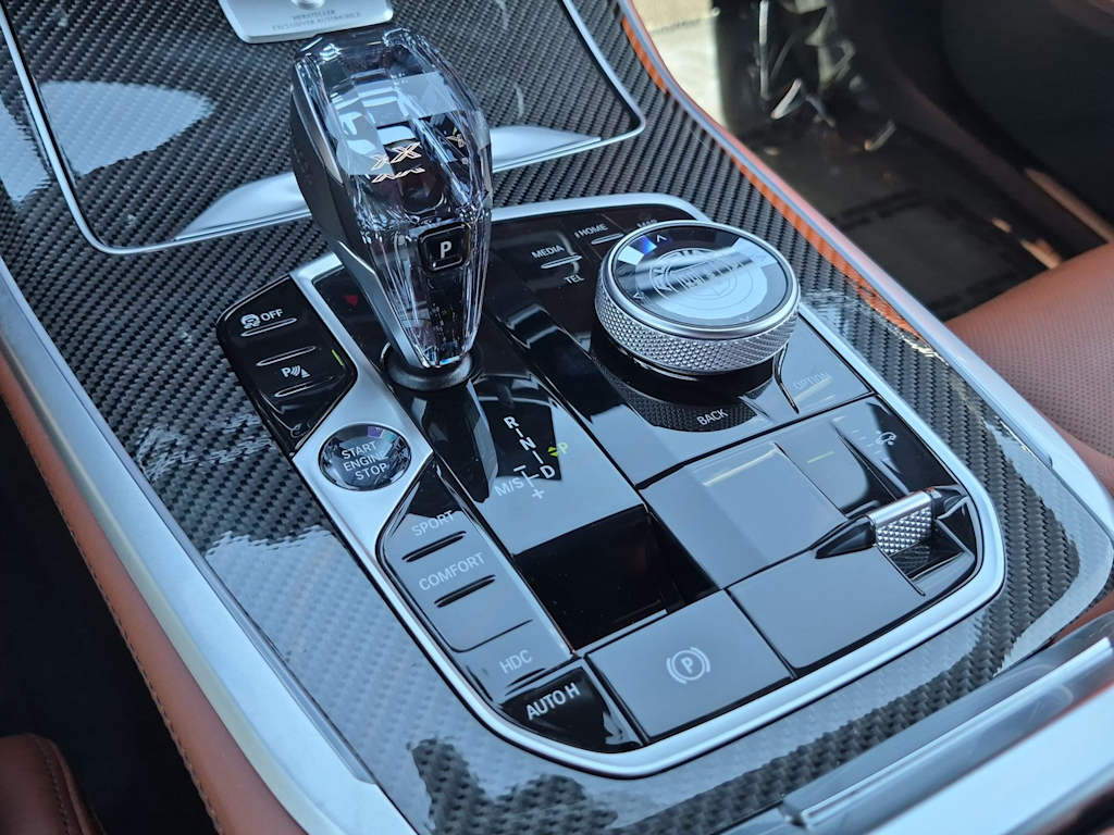 Thumbnail: 2024 BMW X7 - 16