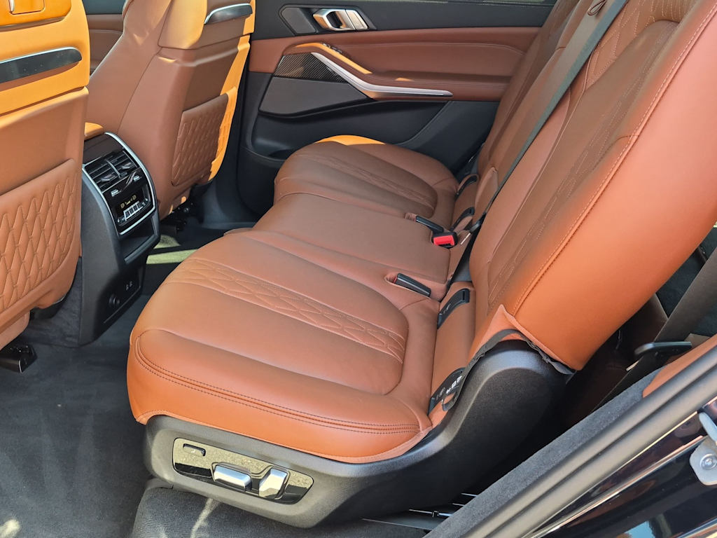 Thumbnail: 2024 BMW X7 - 13
