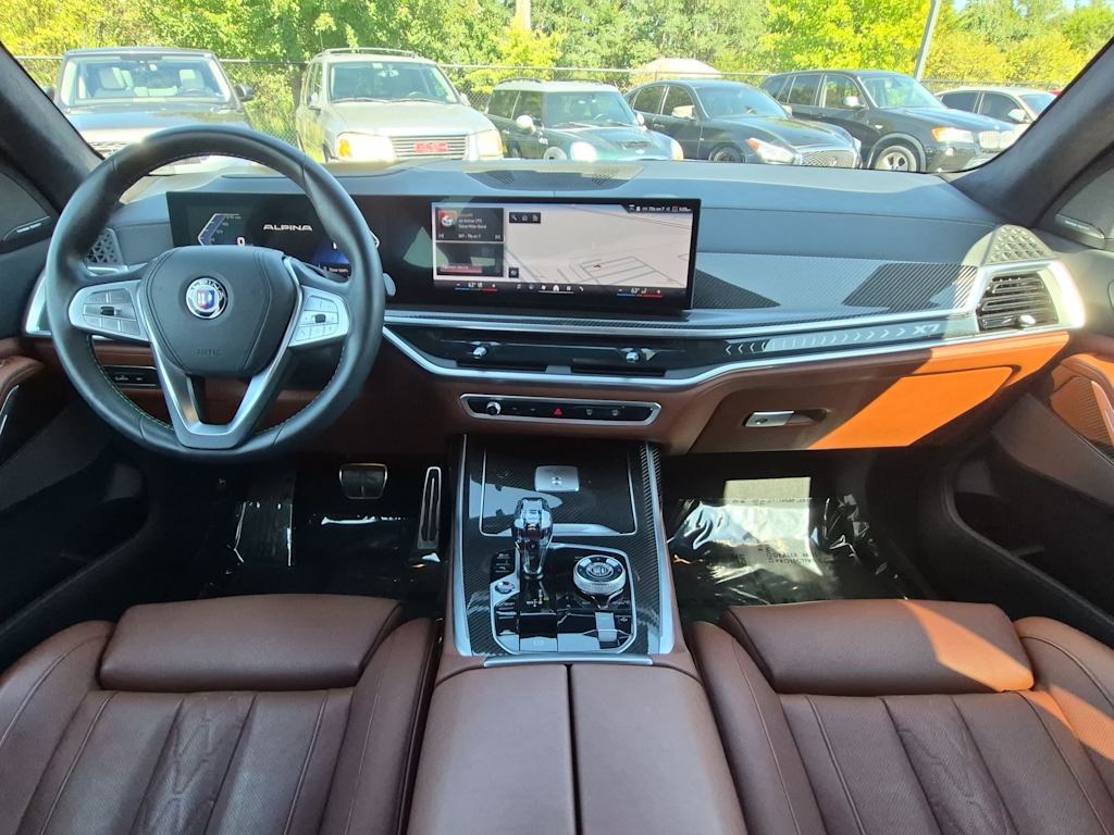 Thumbnail: 2024 BMW X7 - 10
