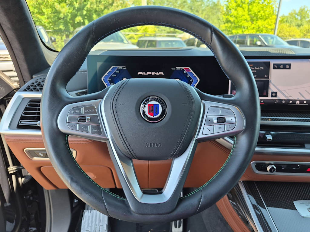 Thumbnail: 2024 BMW X7 - 14
