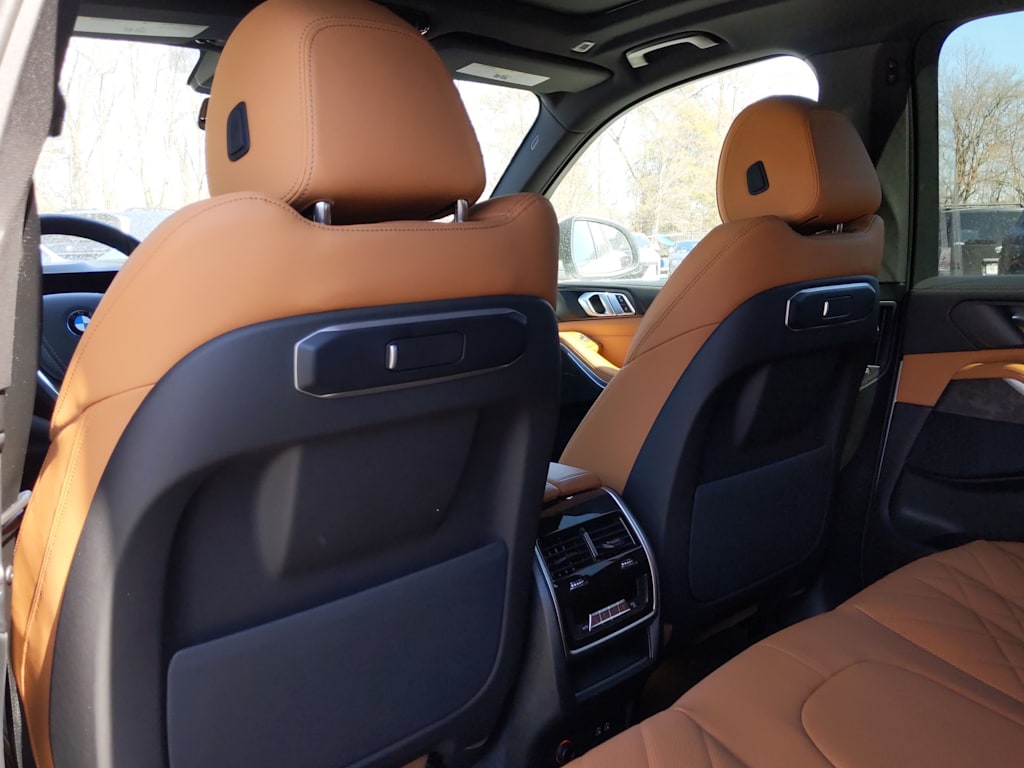 Thumbnail: 2025 BMW X5 - 13