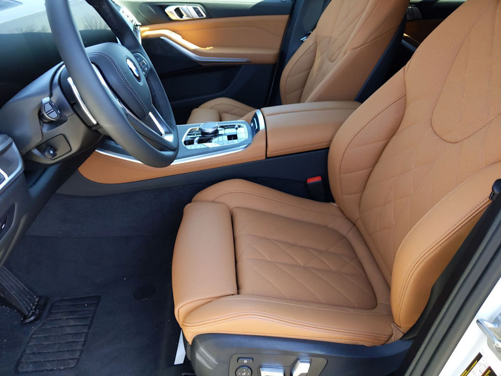 Thumbnail: 2025 BMW X5 - 11