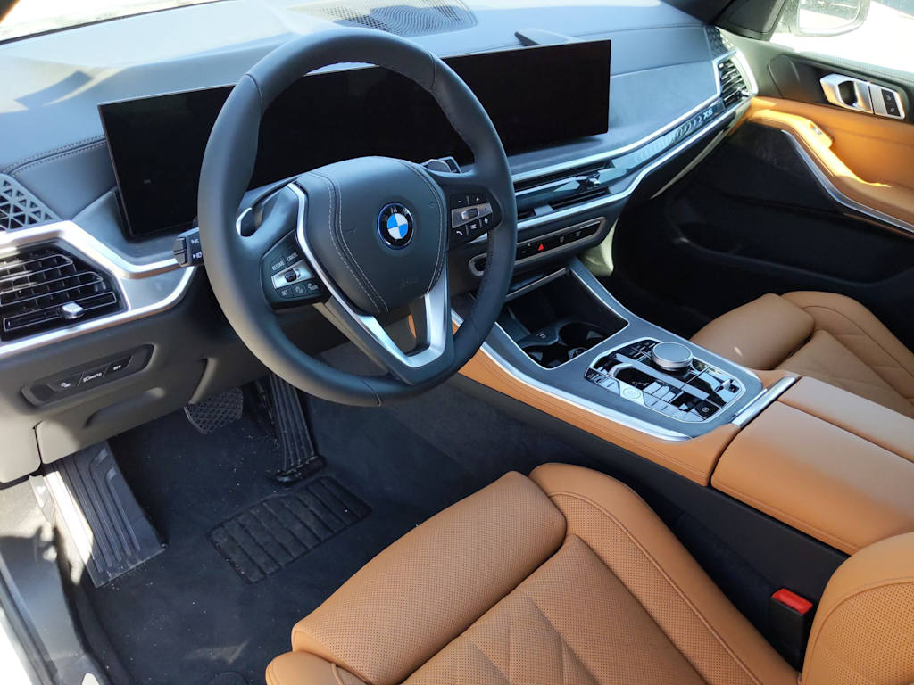 Thumbnail: 2025 BMW X5 - 2