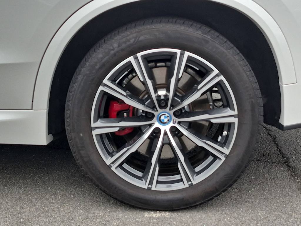 Thumbnail: 2024 BMW X5 - 8