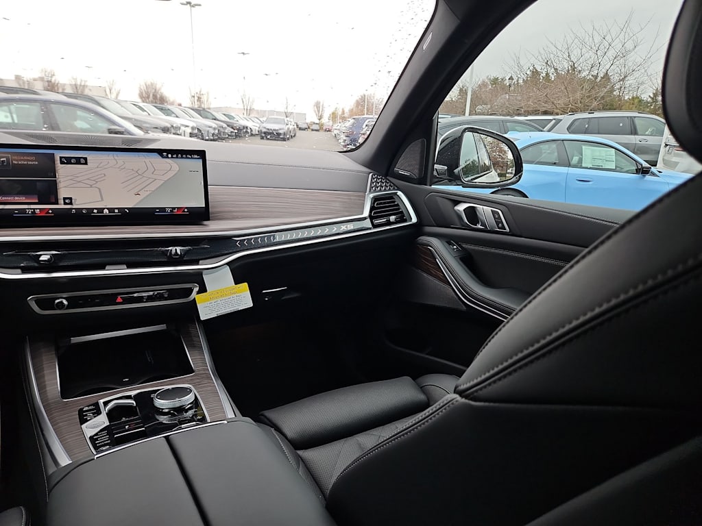 Thumbnail: 2026 BMW X5 - 6