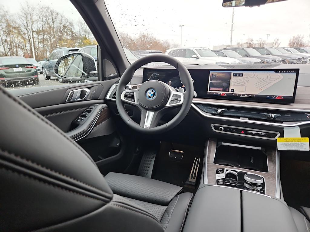 Thumbnail: 2026 BMW X5 - 10