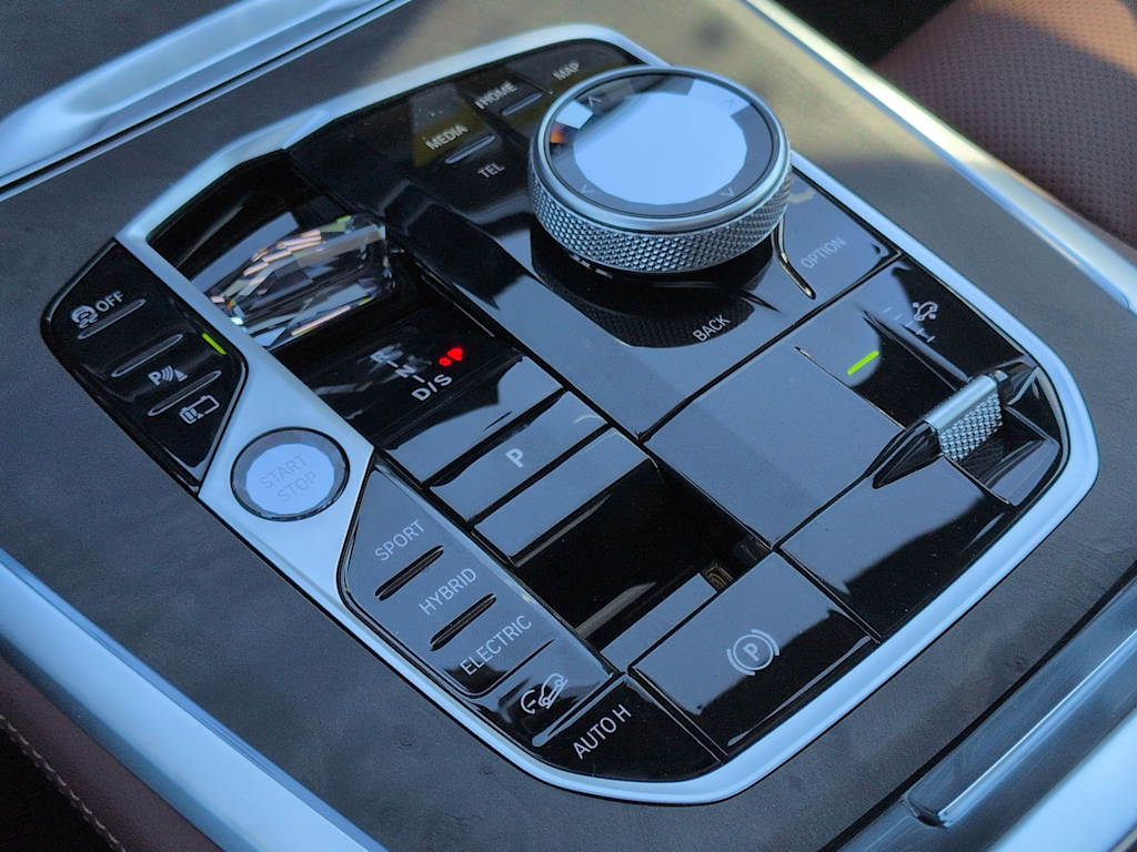 Thumbnail: 2026 BMW X5 - 36