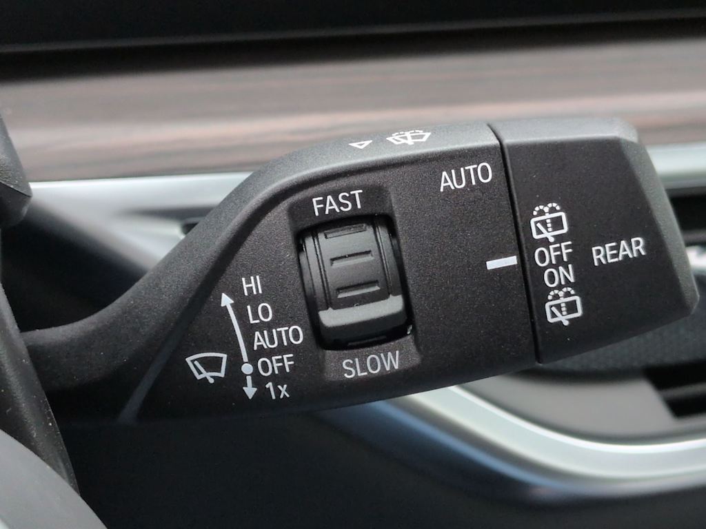 Thumbnail: 2026 BMW X5 - 15