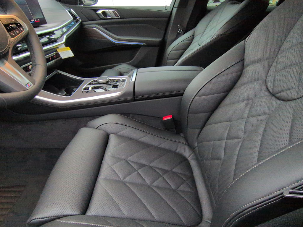 Thumbnail: 2026 BMW X5 - 10