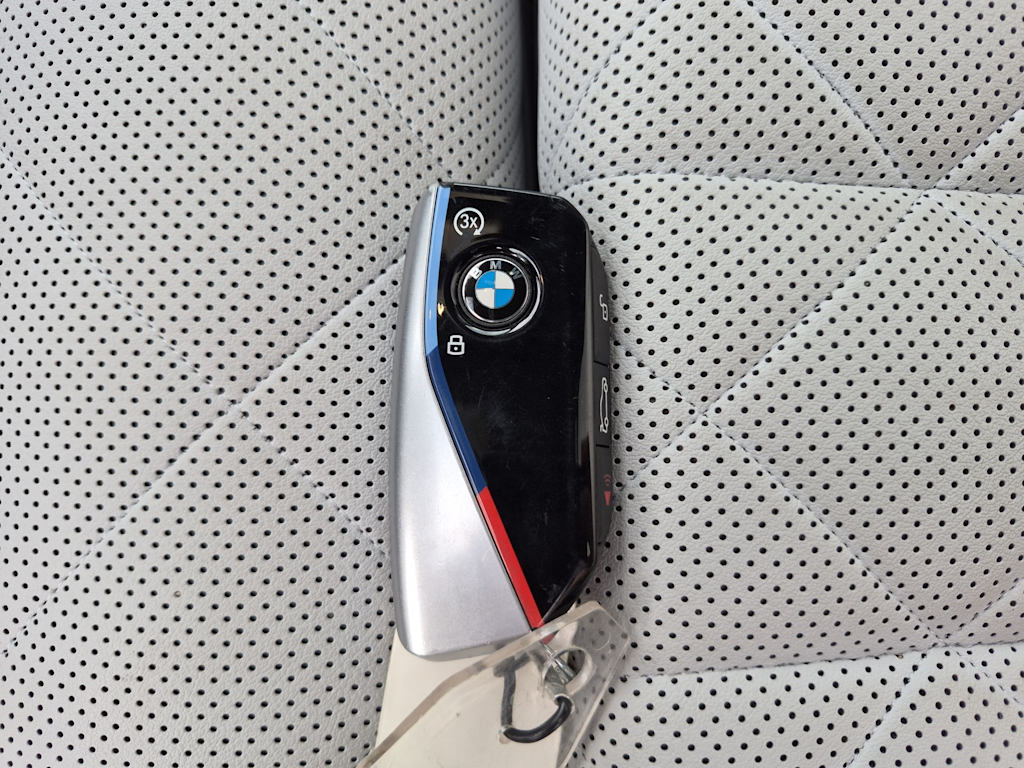 Thumbnail: 2025 BMW X5 - 19