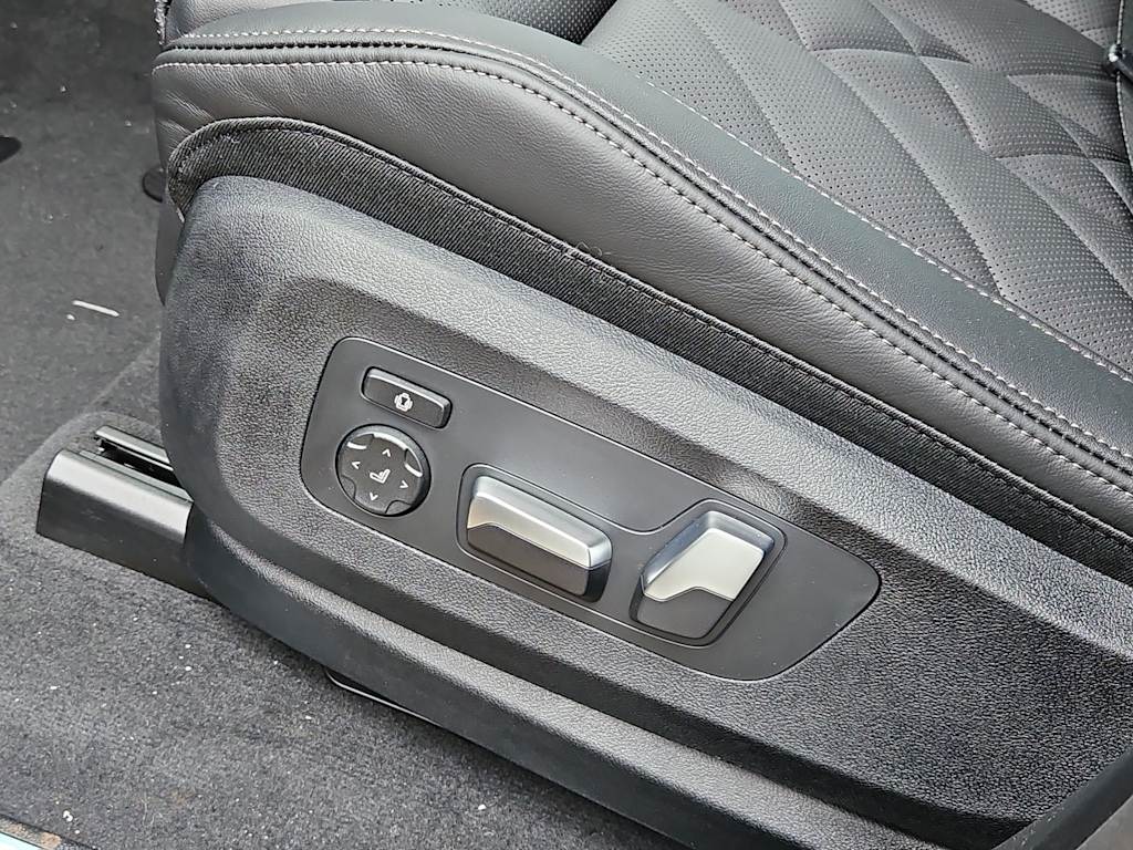 Thumbnail: 2026 BMW X5 - 24