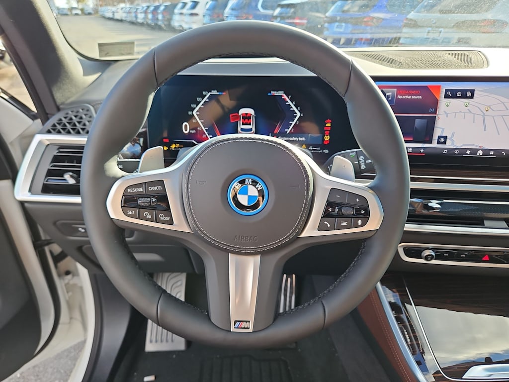 Thumbnail: 2026 BMW X5 - 14
