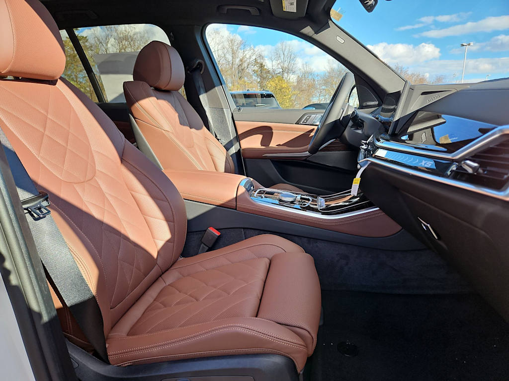 Thumbnail: 2026 BMW X5 - 12