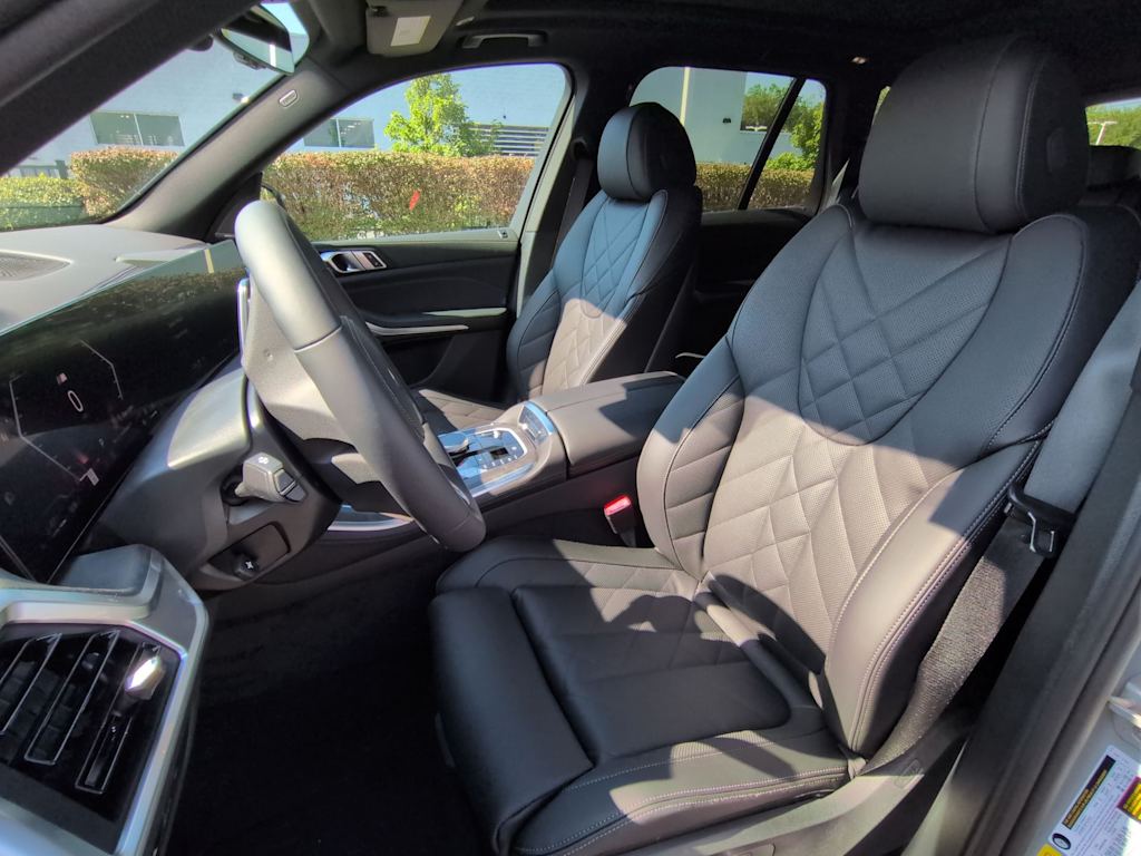 Thumbnail: 2026 BMW X5 - 11