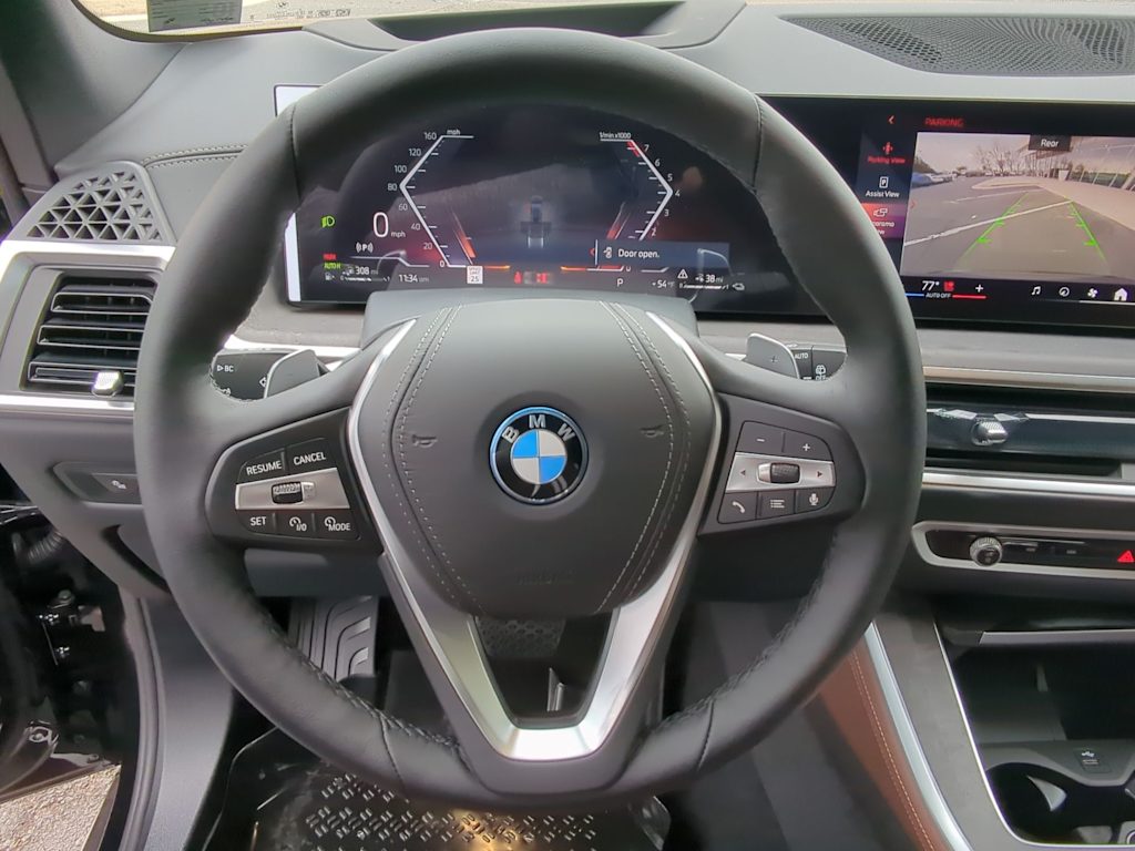 Thumbnail: 2026 BMW X5 - 13