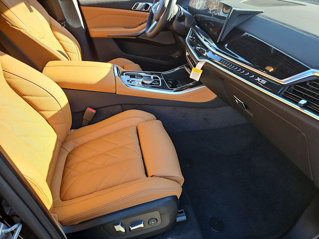 Thumbnail: 2026 BMW X5 - 23