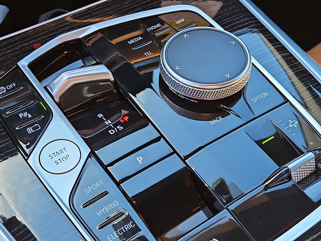Thumbnail: 2026 BMW X5 - 30