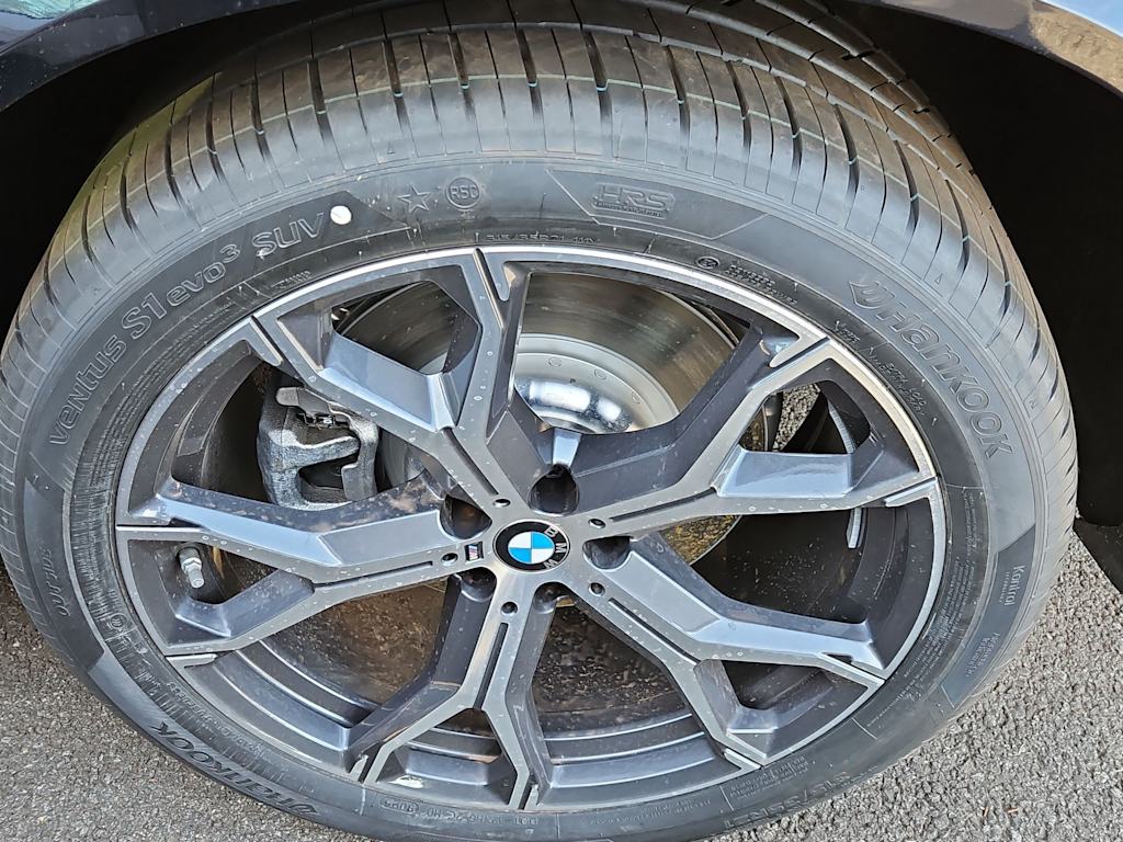Thumbnail: 2026 BMW X5 - 8