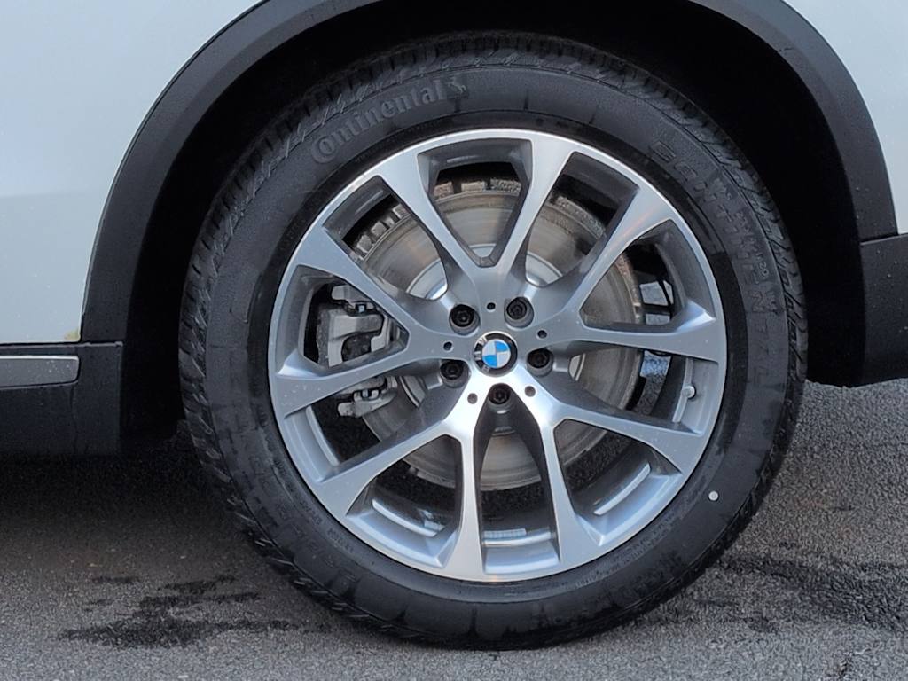 Thumbnail: 2026 BMW X5 - 8