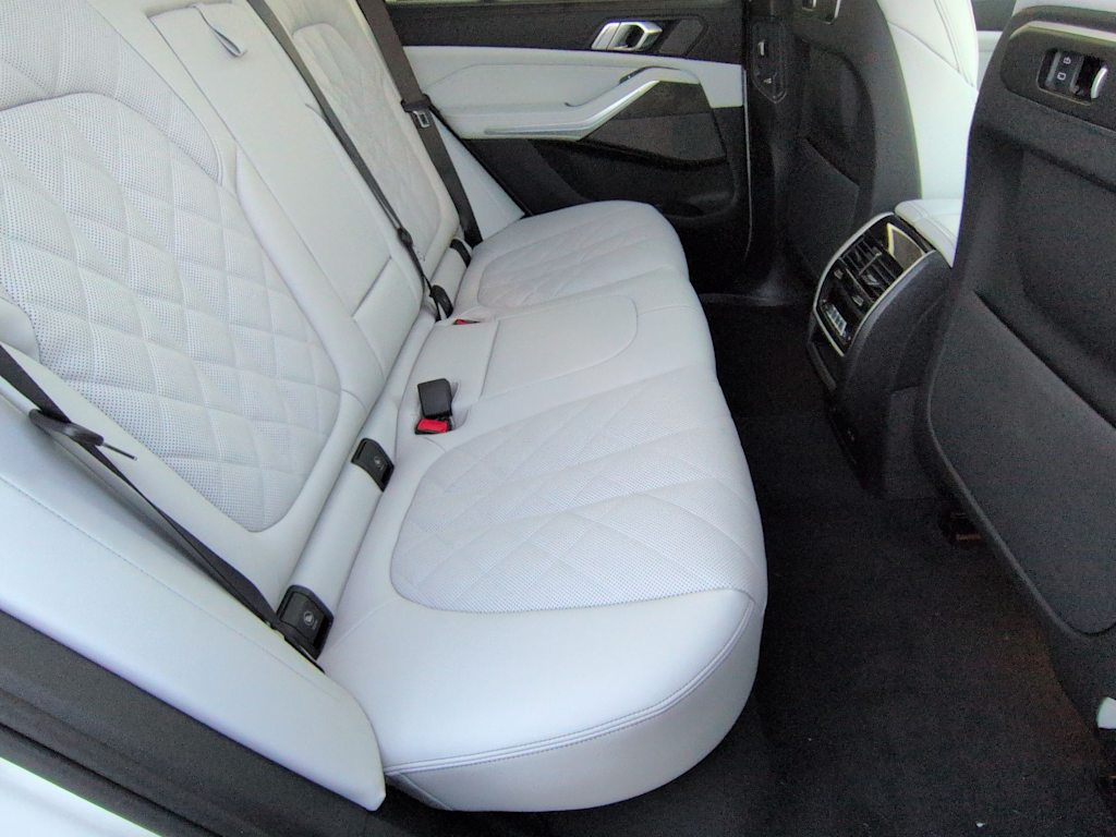Thumbnail: 2026 BMW X5 - 29