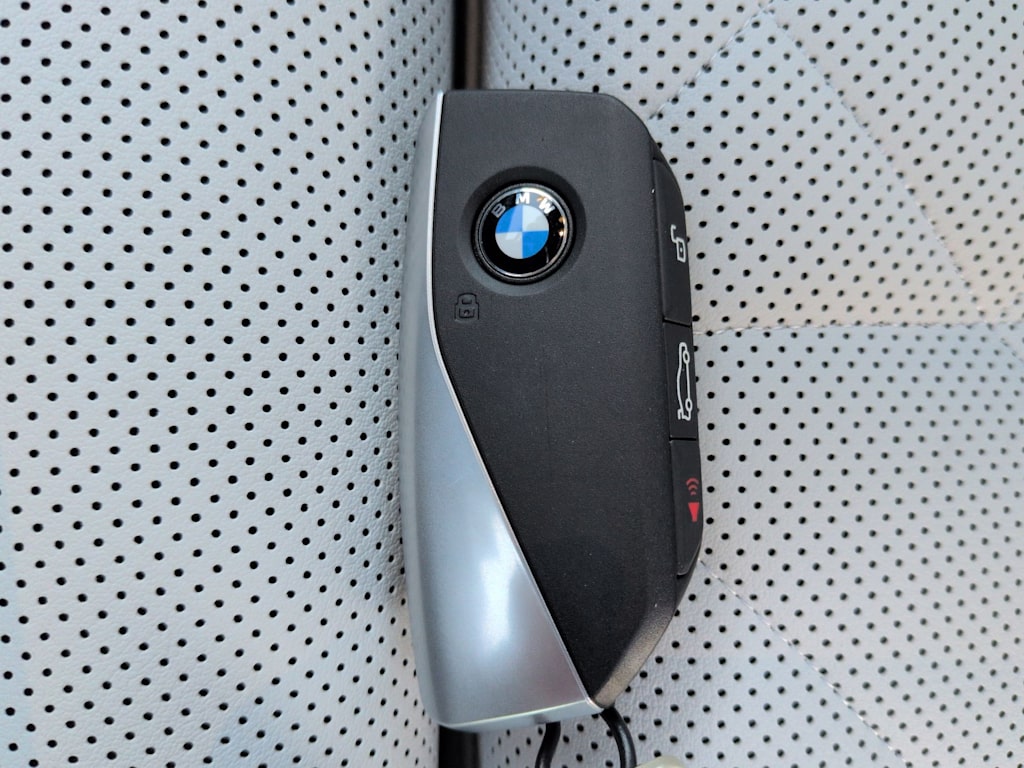 Thumbnail: 2026 BMW X5 - 18