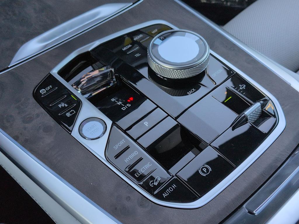 Thumbnail: 2026 BMW X5 - 37